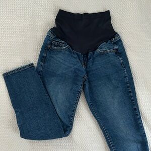 Mint condition Size 2 Old Navy Maternity jeans